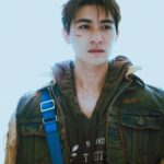 Raynold Tan Instagram - POV: You found out santa isn't real🥲 swipe > to see the stages of grief Outfit @dolcegabbana / Bag @rimowa Styled by @josiahchua Groomed by @zoel.makeup Photo by @jaydenation