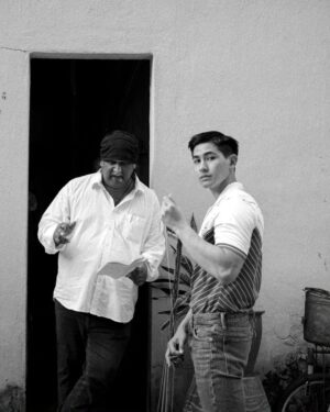 Raynold Tan Instagram - On the set of <Come Closer> It's always a joy to be able to watch and learn from these industry leaders on set 🫢

Have you caught <Come Closer> directed by K. Rajagopal?