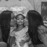 Rayza Alcântara Instagram - 2 aninhos de mi vida!🫶🏼 Obs: ela só queria o braço da titia e a titia pega, claro!😅