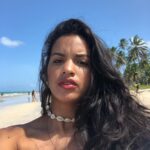 Rayza Alcântara Instagram - Gosto de música na ft do feed, me julguem!😎😬