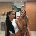 Rayza Alcântara Instagram - Sobre uma noite de quarta-feira com muita risada e boas energias.✨ #photodump