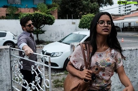 Rayza Alcântara Instagram - Lembrança linda das gravações do filme @recifeassombrado que gravei em 2017.🎥 Vocês podem assistir nas plataformas Vivo play, Now e Globoplay.📺 Ah, e aproveito logo pra avisar que Recife Assombrado 2 tá vindo aí visse, fica ligado!🖤🎬 Recife - PE