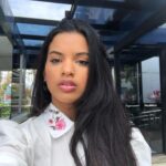 Rayza Alcântara Instagram - Eu acho que minha galeria tem mais de 2 mil selfies, então bora compartilhar um pouquinho aqui.😬
