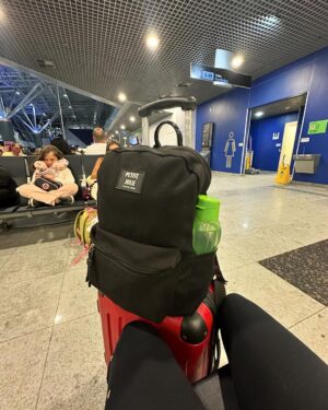 Rayza Alcântara Instagram - O que a vida quer da gente é coragem, e se der medo, vai com medo mesmo!🤍