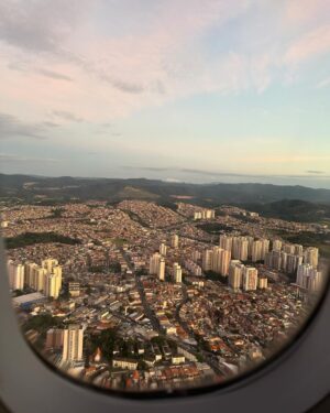 Rayza Alcântara Instagram - O que a vida quer da gente é coragem, e se der medo, vai com medo mesmo!🤍