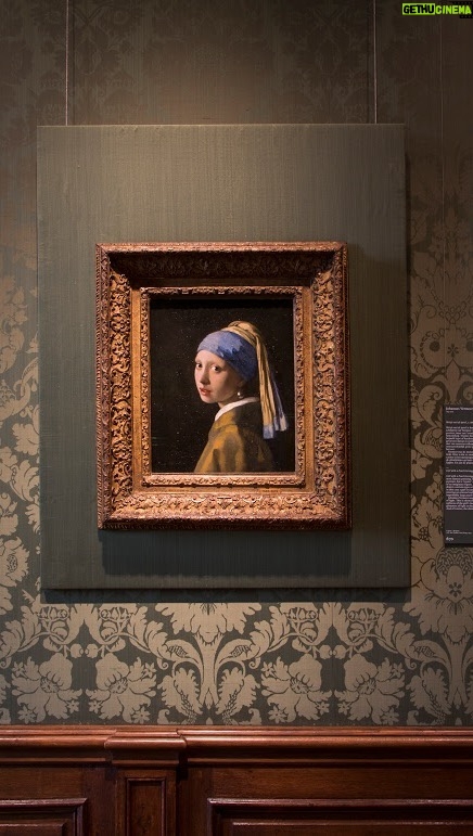 Rebecca Flint Instagram - Calling all creatives 📣 AD it’s time to enter @adobeuk Digital Edge Awards! If I was entering… I’d join our enigmatic muse, Girl with a Pearl Earring, by Johannes Vermeer, behind the frame, 358 years after she was first painted 🤔 What would you enter? 🖌️ 📅 Entries close on May 31st, so what are you waiting for! Grab a free 7 day trial of Creative Cloud to start creating Plus, all students get a 65% discount on the All Apps plan 🤩 Prizes for the Digital Edge Awards include a first prize of £9,250! There’s also tickets to Adobe MAX 2023, and a year’s free subscription to Creative Cloud. Can’t wait to see what you’ll come up with! #arthistory #classicalart #photoshop #adobe #digitalart #girlwithapearlearring #johannesvermeer #paintingrecreation #historyofart #17thcentury #17thcenturyart #1600s #vermeer