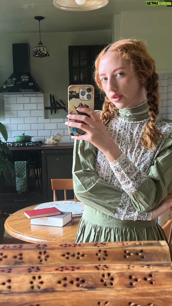 Rebecca Flint Instagram - I’m just a teenage dirtbag but make it Anne Shirley 💘🌱