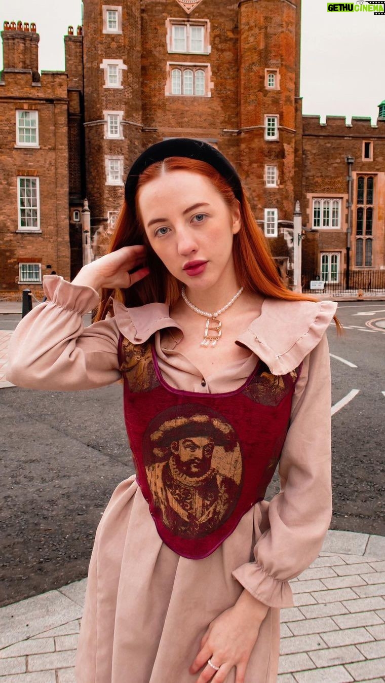 Rebecca Flint Instagram - The Mysterious Disappearance of Anne Boleyn’s B Necklace 📿 For centuries folks have wondered where this iconic piece of jewellery has gone - was it destroyed, lost to time, or did it even ever exist? 💭 🏰 When Anne was executed 486 years ago, Henry the 8th made it his mission to have all images of the former Queen destroyed too. However many subsequent portraits painted in her living memory show her wearing a variety of personalised jewellery which was popular at the time - her B necklace, an AB pendant, and an A pendant 🌬 All pieces seem to vanish - except for one which emerges after her death - her A pendant is shown worn by her only daughter, the future Queen Elizabeth the First, leading the assumption that the rest of her jewels were passed on to her daughter too. But what of the other jewels? 💎 Well, fast forward to the modern day, and the most important piece of royal adornment - Queen Elizabeth II’s Imperial State Crown - features large rare pearls. The Royal Family’s own records lead them to believe that these pearls were inherited from Queen Elizabeth I herself - could these be the famous pearls once seen around Anne’s own neck? 👑