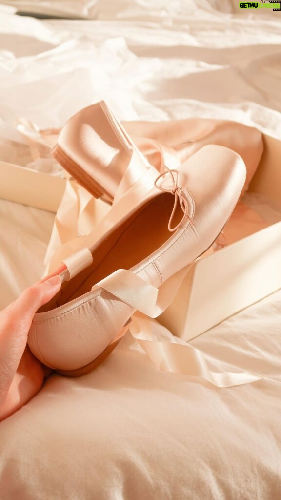 Rebecca Flint Instagram - ⁣🩰 Ballet has been a lifelong love of mine, I’ve been practicing since I was a little girl, and before that, my mother used to be a ballet teacher too. ⁣ ⁣ Designed to take the delicate strength of ballet through to the everyday, independent Shangai designer @lacemadeofficial developed these incredible shoes, designed for every-day wear. Made from fine silk with sturdy soles, and delicate ribbons, it reminded me of my days as a dancer too. 🎀⁣ ⁣ ⁣ ⁣ ⁣ #pointeshoes #pointeshoesandtutus #theballetscene #ballet #dancersofinstagram #unboxingsquad #hermesunboxing #chanelunboxing #luxuryunboxing #inspirationalstyle #fashionguide #fashionluxury #luxuryfashionstyle #fashionbuyer #softcore #faeriecore #flowercore #angelcoreaesthetic #honeycore #coquette #angelcore #coquetteaesthetic #parisiennegirl #lanadelrey #feetfriday #fairygrunge #doelette #doelet #dollette #dollettecore