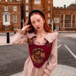 Rebecca Flint Instagram - ⁣ 2022 = twentytwentytudor ✨⁣ ⁣ I’m outside St James’ Palace 🏰, the most senior royal palace in England, and one of London’s most impressive Tudor palaces. ⁣ ⁣ 💭 Constructed of red brick, a desirable and expensive material of the day, it was built 491 years ago on the order of the formidable King Henry VIII. St James’ Palace remains the formal base of Queen Elizabeth II’s Royal Court even today.⁣ ⁣ outfit details 🪡⁣ 🤍 Velvet padded hairband: similar found on @asos and @prada⁣ 🤍 Pearl initial necklace: similar found @historicroyalpalaces ⁣ 🤍 Henry VIII corset: original handmade by @beckiicruel ⁣ 🤍 Peter pan collar dress: @beautifulhalo⁣ ⁣ ⁣ ⁣ ⁣ #stjamesspark #anneboleyn #1500s #thetudors #anneboleynedit #queenanneboleyn #anneboleynnecklace #henryviiiwives #sixwivesofhenryviii #retrofabric #historyfashion #fashionhistory101 #fashionhistoryblogger #historyoffashion #corsetry #historicalsewing #oldworldcharm #16thcenturyart #stjamespalace #henryviii #greatbritian #londonhistory #kinghenryviii #henryviiiedit #sixthemusical #sixthemusicalmemes #sixthemusicalart #sixthemusicalfanart #sixthemusicaledit #sixthemusicalcosplay St James's Palace