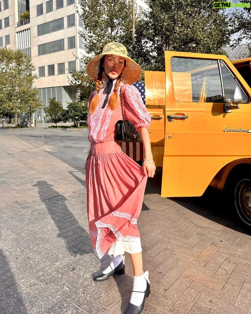 Rebecca Flint Instagram - what I wore to the classic car boot 🏎️✌️ I had been desperate to wear this incredible Gunne Sax pink dress acquired from @olive_and_quince_vintage (who I met this day also!!) Decided to accent with black so sported my SPPO hat I picked up in Japan in the summer and some bow socks of the same Finally these @empressaustralia shoes, classic square toe Mary Janes which are so incredibly comfortable 🎀 London, United Kingdom
