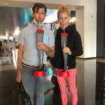 Rebecca Romijn Instagram - Cheapo @mrjerryoc wouldn’t pay for early check-in so I guess we’re starting early 🤷‍♀️#vegas