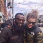 Rebecca Romijn Instagram - Shopping w/ Dr. M'Benga we leave on our mission 5/5 @startrekonpplus #StarTrekStrangeNewWorlds