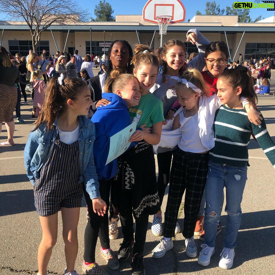 Rebecca Romijn Instagram - So proud of my little girl today, I cried. Don’t know where she learned empathy from. Sure wasn’t from me or @mrjerryoc