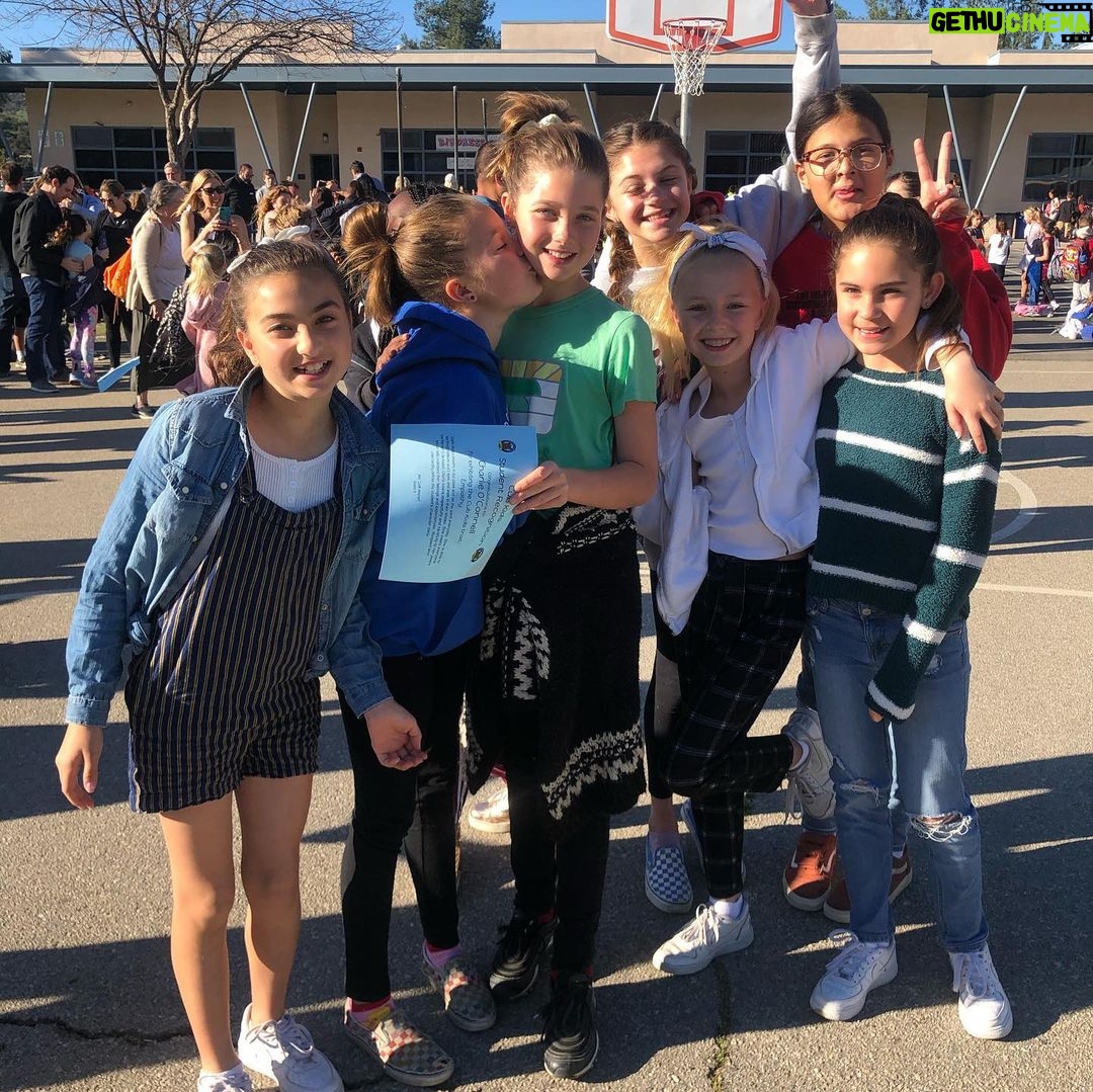 Rebecca Romijn Instagram - So proud of my little girl today, I cried. Don’t know where she learned empathy from. Sure wasn’t from me or @mrjerryoc