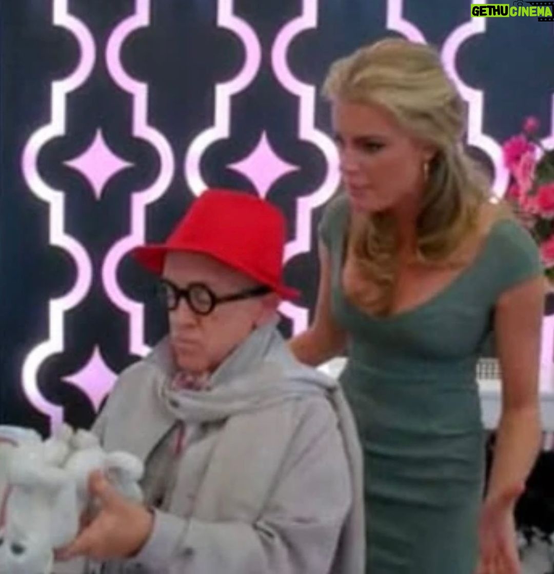 Rebecca Romijn Instagram - Had the great honor of working with Leslie Jordan on Ugly Betty. The sweetest. Just the sweetest. RIP King