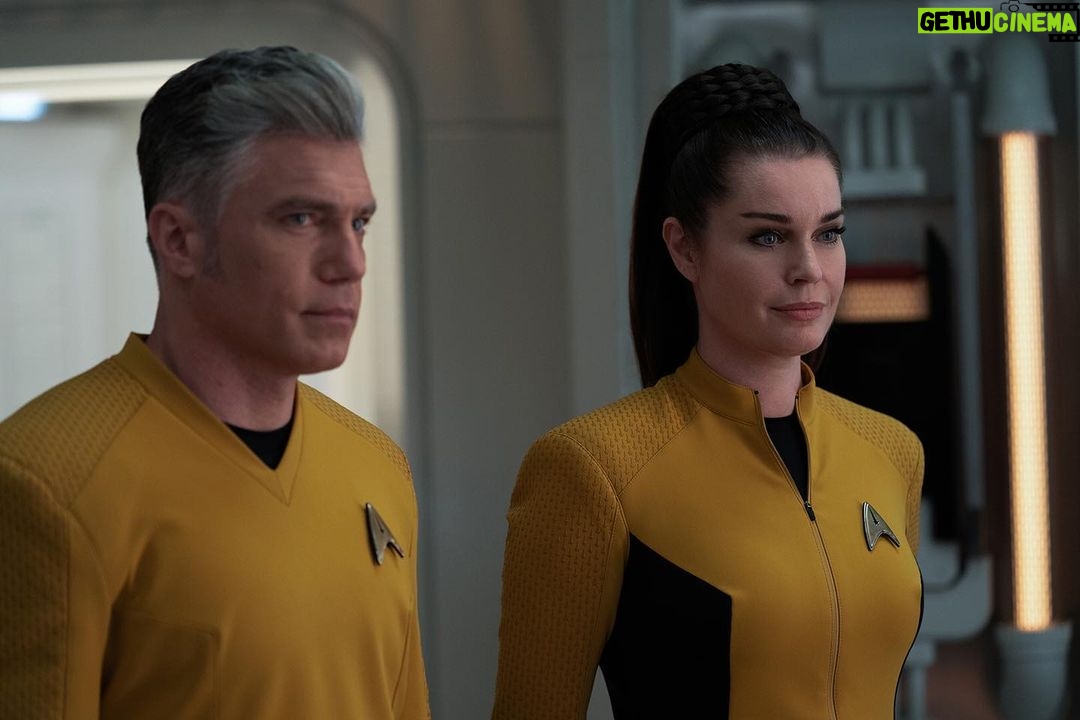 Rebecca Romijn Instagram - Eagerly awaiting our next guest #StrangeNewWorlds
