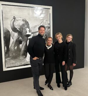 Reese Witherspoon Instagram - January in Paris 🍷❄️🖼️