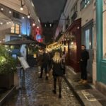 Reese Witherspoon Instagram - January in Paris 🍷❄️🖼️