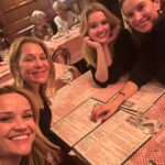 Reese Witherspoon Instagram - January in Paris 🍷❄️🖼️