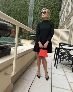 Reese Witherspoon Instagram - Thank you @fendi for having us ❤️

Style: @petraflannery 
Hair: @jillianhalouska 
Makeup: @aureliepayenmakeup 
Outfit: @fendi @mrkimjones 
Jewelry: @tabayer 

Ava: 
Outfit: @fendi 
Jewelry: @tasaki_intl