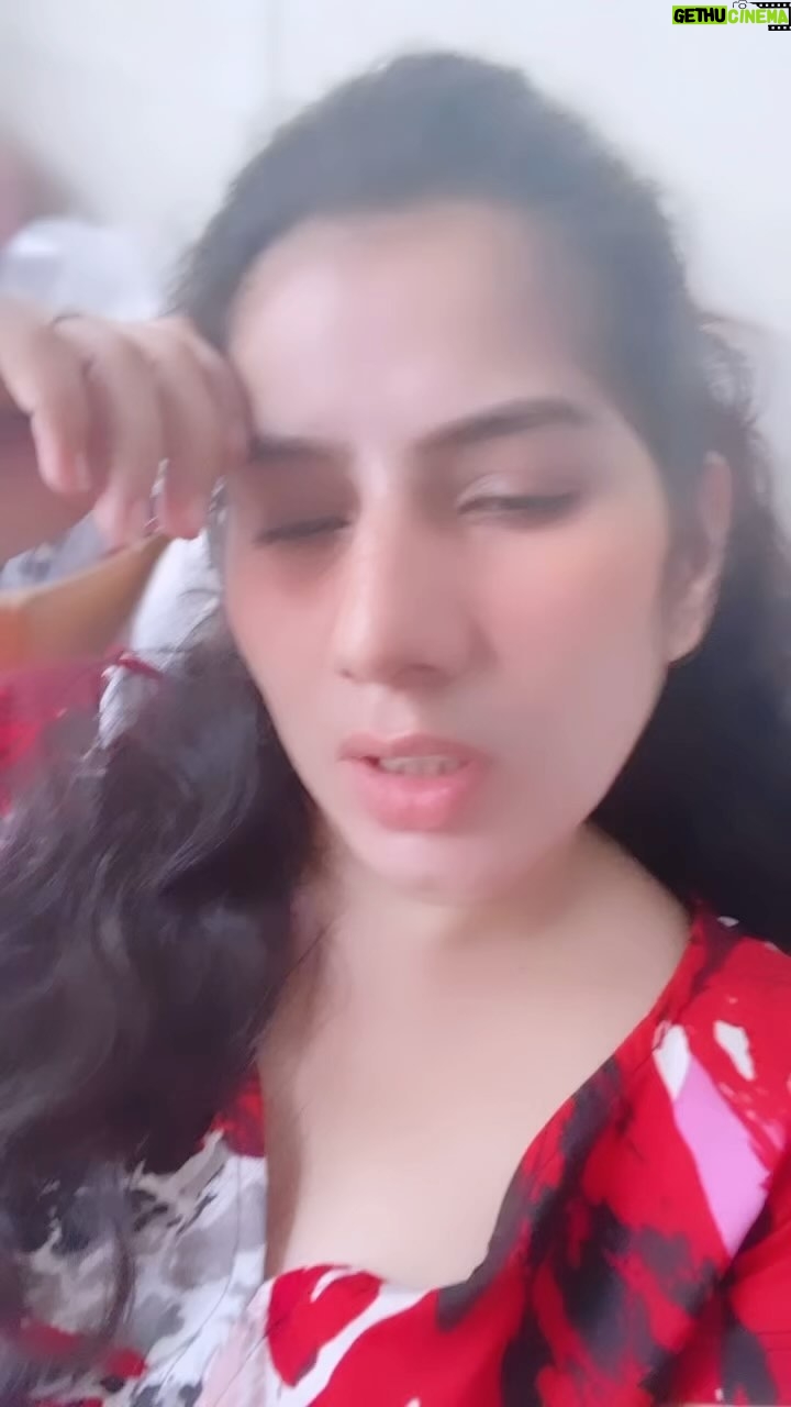 Reeta Mewada Instagram - Batao pata sakte hai 🤔#boyfriend #tranding #myvoice #funny #comedy follow @reetamewada18 🙏🏻❤️