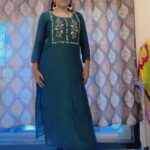 Reeta Mewada Instagram - Write a caption... A real, classy attitude comes from wearing a salwar suit.💚#dress #tadisnal_look❤️