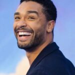 Regé-Jean Page Instagram - ❤️+⚡️! Genuinely touched and taken aback by just how much Love and Thunder there was on the THOR carpet last night Pleasure to meet so many of you there, looking forward to getting out and meeting so many more of you on the #THEGRAYMAN tour 💥 💥💥 • 📸 LiamArthur/StillMoving.net 📸 @gettyimages / Samir Hussein / Jeff Spicer • @holly_macnaghten @carlosferraz_ @giorgioarmani @longines @louboutinworld