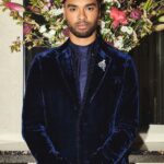 Regé-Jean Page Instagram - 🌹🌷🌹 • @LONGINES X #METGALA X @GIORGIOARMANI • @jeanneyangstyle @jessica_o_ @christopherleneo • @studio_philipp_gross • #ELEGANCEISANATTITUDE #LONGINESDOLCEVITA #sponsored