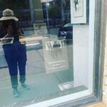 Regina Spektor Instagram – Hi friends in Cincinnati, OHIO! I’m here to play for you tonight! Can’t wait! @bradymusiccenter 8pm 💕💫🎶
Here are some random pics from the road so far 🌟
1. Soundcheck in Evanston IL
2. Post show with @danielryanvideo (he’s showing off his gold tooth 🦷 )
3. Farmer’s market from hotel window (& I can’t COOK😭👩🍳🔥)
4. A lovely couple I met 😍
5. Reflections in Milwaukee
6. A reminder to all who travel- especially women- please keep your doors locked, and check room carefully 💕
Thanks to @orleenyc for my beautiful stylin’👗😘