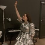 Regina Spektor Instagram – I blow you a kiss goodbye! Thank you to the beautiful audience last night 💕Sweden I’ll see you again soon, I hope 🇸🇪🎶 Now, home sweet home 👠 👠 ✨✨