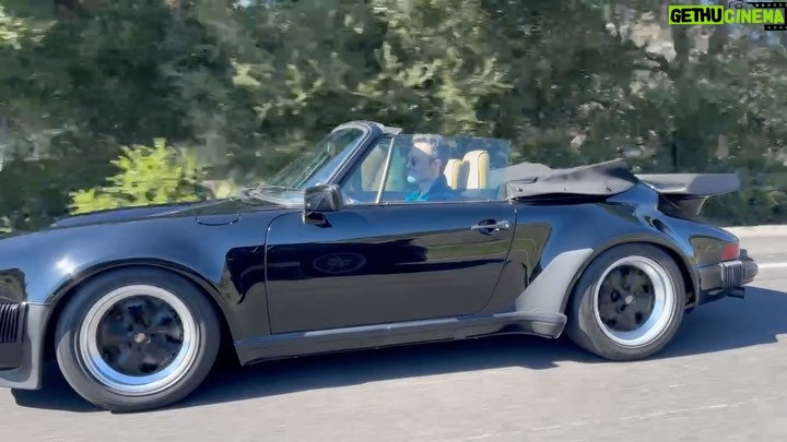 Reid Scott Instagram - Open top road rally with some friends in Santa Barbara. Damn that was fun!