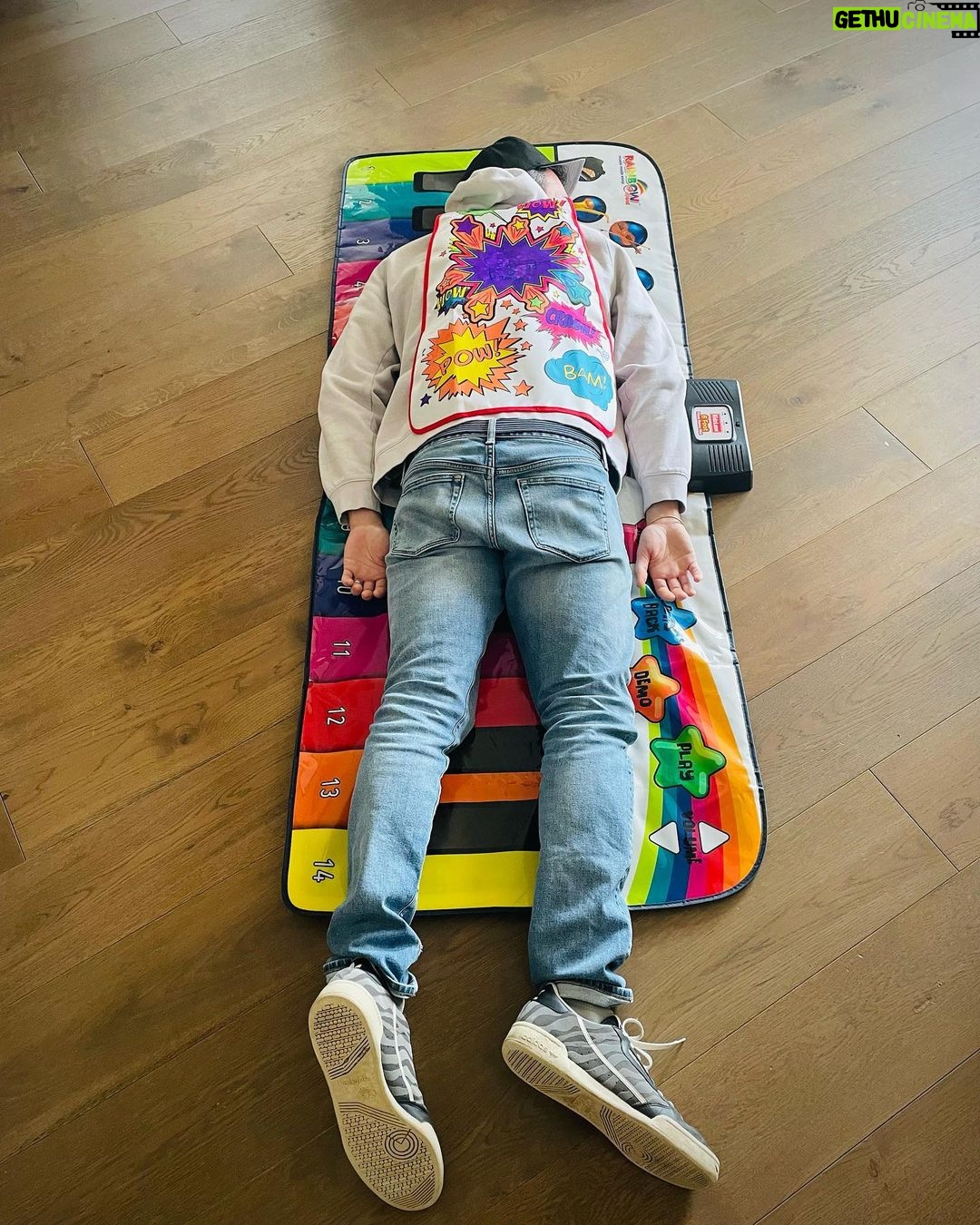 Reid Scott - 516 Likes - You don't nap in a cape on a giant electric piano mat? Weird...