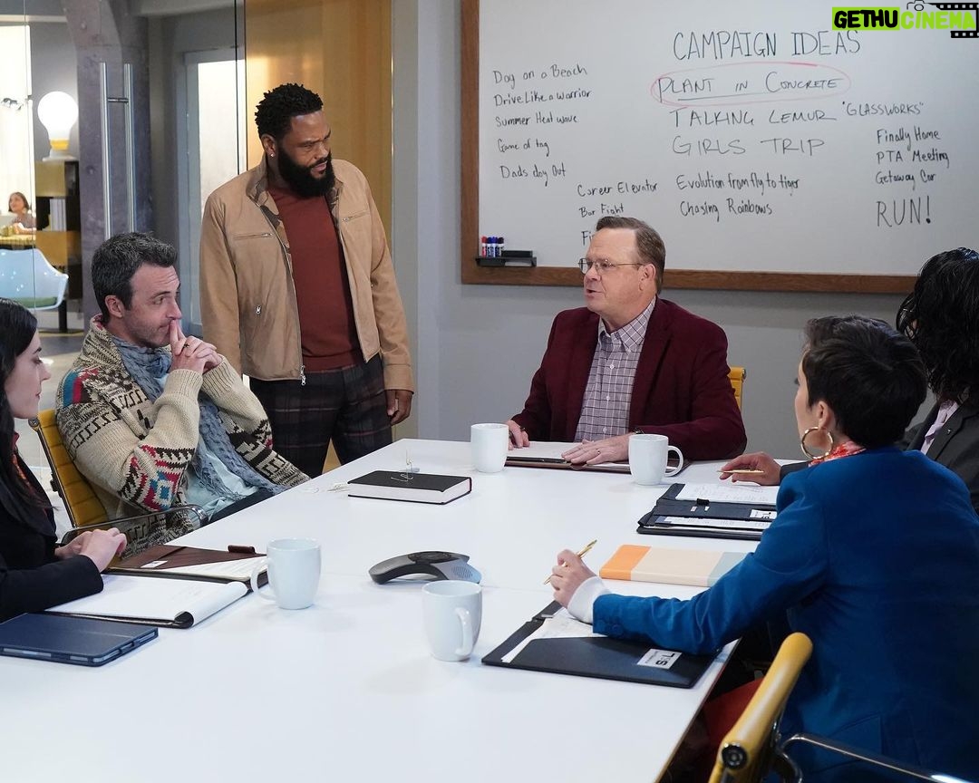 Reid Scott - 573 Likes - #FlashbackFriday to some fun times on #blackish ! I really enjoyed filming with @anthonyanderson and the rest of the cast and team.
Watch the Farewell Season on Tuesday’s at 9:30/8:30c on ABC and Stream on Hulu. @blackishabc