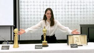 Reika Kirishima Instagram - Drive My Car🚘
🏆米アカデミー賞受賞1周年記念祝賀会🏆

撮影から3年
初めましての関係者の方々や
お世話になった皆さまと
またこうしてお会いでき
本当に幸せな時間でした。
感謝の気持ちしかありません。
映画をご覧頂いた方も
改めて心からありがとうございました！
これからもよろしくお願いします！

#drivemycar 
#forever 
#celebration
#anniversary
#ドライブマイカー 

※すしざんまいスタイル
