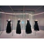 Reika Kirishima Instagram – CHANEL
「ガブリエル・シャネル展MANIFEST DE MODE」
オープニングイベントに
ご招待して頂きました♡
説明をお聞きしながら
貴重な作品の数々を鑑賞させて頂き、
ガブリエル・シャネルの感性と
勇気と力に大変感動しました。
素敵な体験をさせて頂き感謝致します🙏

✴︎Thank you✴︎
stylist @mikabebe0808 
hair  Asashi
make-up Fusako

#chanel #gabriellechanel 
#manifestdemode 
#ガブリエルシャネル展 三菱一号館美術館