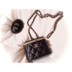 Reika Kirishima Instagram – CHANEL
「ガブリエル・シャネル展MANIFEST DE MODE」
オープニングイベントに
ご招待して頂きました♡
説明をお聞きしながら
貴重な作品の数々を鑑賞させて頂き、
ガブリエル・シャネルの感性と
勇気と力に大変感動しました。
素敵な体験をさせて頂き感謝致します🙏

✴︎Thank you✴︎
stylist @mikabebe0808 
hair  Asashi
make-up Fusako

#chanel #gabriellechanel 
#manifestdemode 
#ガブリエルシャネル展 三菱一号館美術館
