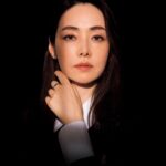 Reika Kirishima Instagram - ✴︎✴︎Precious✴︎✴︎ プレシャス 12月号掲載 とても素敵で楽しい撮影でした🙏 インタビューも載せて頂いております。 是非チェックして頂けますと嬉しいです。 どうぞよろしくお願いします✨ photo....石倉和夫 make-up...Asami Taguchi hair..... Takayuki Nukui stylist... 永岡美夏 @mikabebe0808 beauty director...松澤章子 #chanel #chanelbeauty #precious