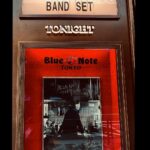 Reika Kirishima Instagram - ☆Eiko Ishibashi Band Tour☆ ずっと楽しみにしていた石橋英子さんのLive♪ ドライブ・マイ・カーの サントラ数曲を生で聴けて 素晴らしすぎて感動で鳥肌が立つくらいでした‼︎ 改めて登場人物の心情と重なり シーンが頭に浮かんで なんて贅沢で素敵な時間だったことか。 他の曲もとてもとても痺れたなぁ✨✨✨ 石橋英子さん @eikoishibashi 本当に素敵でした💜 最高の時間をありがとうございました‼︎ ''We'll live through the long,long days, and through the long nights'' #eikoishibashi #jimorourke #drivemycar #bluenotetokyo BLUE NOTE TOKYO