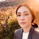 Reika Kirishima Instagram - こんばんは。 レイ・リオッタです。 ただただ自分を楽しませる日🌸 #autumncolors #sunny ひたちなか海浜公園