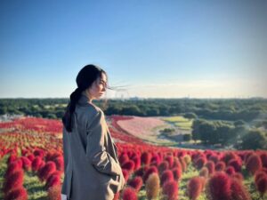 Reika Kirishima Instagram - ほとんどの出会いは
点と線みたいなもので
ある映画のように
後に面白いくらいに伏線が回収される。
そう深く感じることが多いこの数年。
そしてその伏線が回収されたとき、
自分は何に気づくことができるのか。
ストン、と腑に落ちたとき、
自分の中の何かが光り輝き出す。
一つ一つを見逃さないように外側も内側も
見つめ直すことの大切さを
改めて思うのでした。
残り約2ヶ月、楽しみながら来年の準備♪

#relax
#perfect