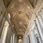 Reika Kirishima Instagram - 5年ぶりのローマ🇮🇹 2度目のVatican⭐︎ ローマを訪れて遺跡に魅了され 近い将来、 他の国の遺跡巡りもできたらいいなぁ♪ なんて思っております。 そして テルミニ駅は今回で 慣れて覚えて帰って来た…はず？ #italy #roma #vatican #vaticancity #汗だくでボサボサ #方向音痴 Roma, Italia / Rome, Italy