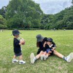 Reina Ikehata Instagram - 今はまだ、母の日なんてわかっていないと思うけど、、、、 いつか大きくなったとき、毎年母の日だけで良いからママの事だけを思ってくれたら嬉しいな、、、、なんてワガママを言ってみたくなるわけです。 世界中のママさんたち、いつもお疲れ様です🙂 はっぴーまざーずでい🩷 現在我的兒子們不懂母親節，但是⋯你們懂母親節的時候只有這一天就好⋯媽咪希望你們想到只媽咪的事好嗎？🥹 全天下的媽媽們母親節快樂👩🩷 #母親節 #母親節快樂 #happymothersday #momofboys #momoftwoboys #兄弟ママ #男の子ママ #ママコーデ #兄弟コーデ #男の子ファッション #キッズファッション #キッズファッション男の子 #母の日