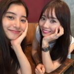 Reina Ikehata Instagram - 共演したの何年前、、、、！？🫣 なんて思い出話をしながら、ゆーこ姫とお茶をした幸せ時間。 はぁ〜可愛い過ぎるのよね〜🥺多忙な中の隙間時間にありがと💓 またお茶しようね😍 我們第一次合作的時間是幾年前呢⋯！？🫣 台灣的朋友們大家都喜歡的優子🩷是不是很羨慕～？🤭 超級超級可愛的優子、謝謝妳很忙的工作中找時間一起喝茶🥰