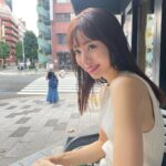 Reina Ikehata Instagram - なんか、いつもこの席だねと主人に突っ込まれましたが😂 何故だかいつもこの席だけ空いているのよ〜😂 每次坐一樣的位子。哈 因為只有空這個位子😂 #momofboys #momoftwoboys #兄弟ママ #男の子ママ #サロン経営 #ママ経営者 #taiwan #taipei