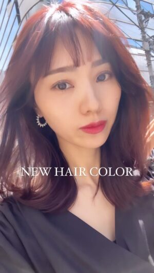 Reina Ikehata Instagram - New hair color🩷
前回よりも少しだけ暗めのピンクに🩷
こんこん、いつもありがとう🩷
還頭髮顏色
比上次暗一點的灰粉紅色🩷喜歡🩷
Thank u my friend @eriiiiiii0728 

#momofboys #momoftwoboys #boysmama #momlife #momfashion #beauty #兄弟ママ #男の子ママ #産後ダイエット #pinkhair #pinkhaircolor #グレーピンク #ママライフ