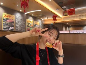 Reina Ikehata Instagram - 新年快樂🩶
身體健康，萬事順利，幸福快樂美滿的過日子喔🩶