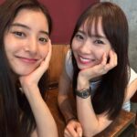 Reina Ikehata Instagram - 共演したの何年前、、、、！？🫣 なんて思い出話をしながら、ゆーこ姫とお茶をした幸せ時間。 はぁ〜可愛い過ぎるのよね〜🥺多忙な中の隙間時間にありがと💓 またお茶しようね😍 我們第一次合作的時間是幾年前呢⋯！？🫣 台灣的朋友們大家都喜歡的優子🩷是不是很羨慕～？🤭 超級超級可愛的優子、謝謝妳很忙的工作中找時間一起喝茶🥰