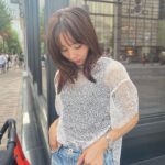 Reina Ikehata Instagram - まだまだ暑い9月🥵 片付け始めていた夏物を引っ張り出す日々🫠 体調に気を付けてお過ごしくださいね🥺 9月的日本還這麼熱⋯收好的夏天衣服還是要找一下穿🫣 台灣的天氣如何呢？ 大家保重身體喔～～～別感冒🤒️ #momofboys #momoftwoboys #momlife #媽咪日常 #媽咪 #男の子ママ #兄弟ママ