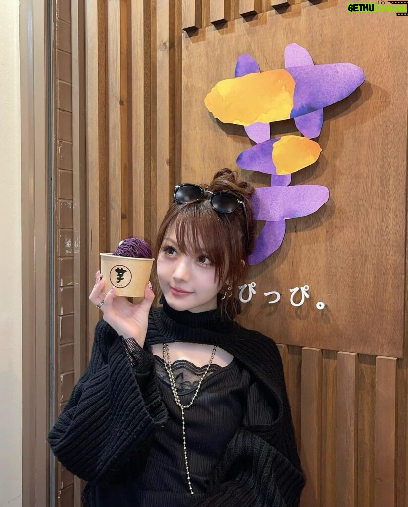 Reina Tanaka Instagram - . 鎌倉で食べ歩きしたっちゃけど おいしかった甘い物たち🍠🍓 ・‥…━━━☞・‥…━━━☞ #鎌倉 #鎌倉観光 #食べ歩きスイーツ